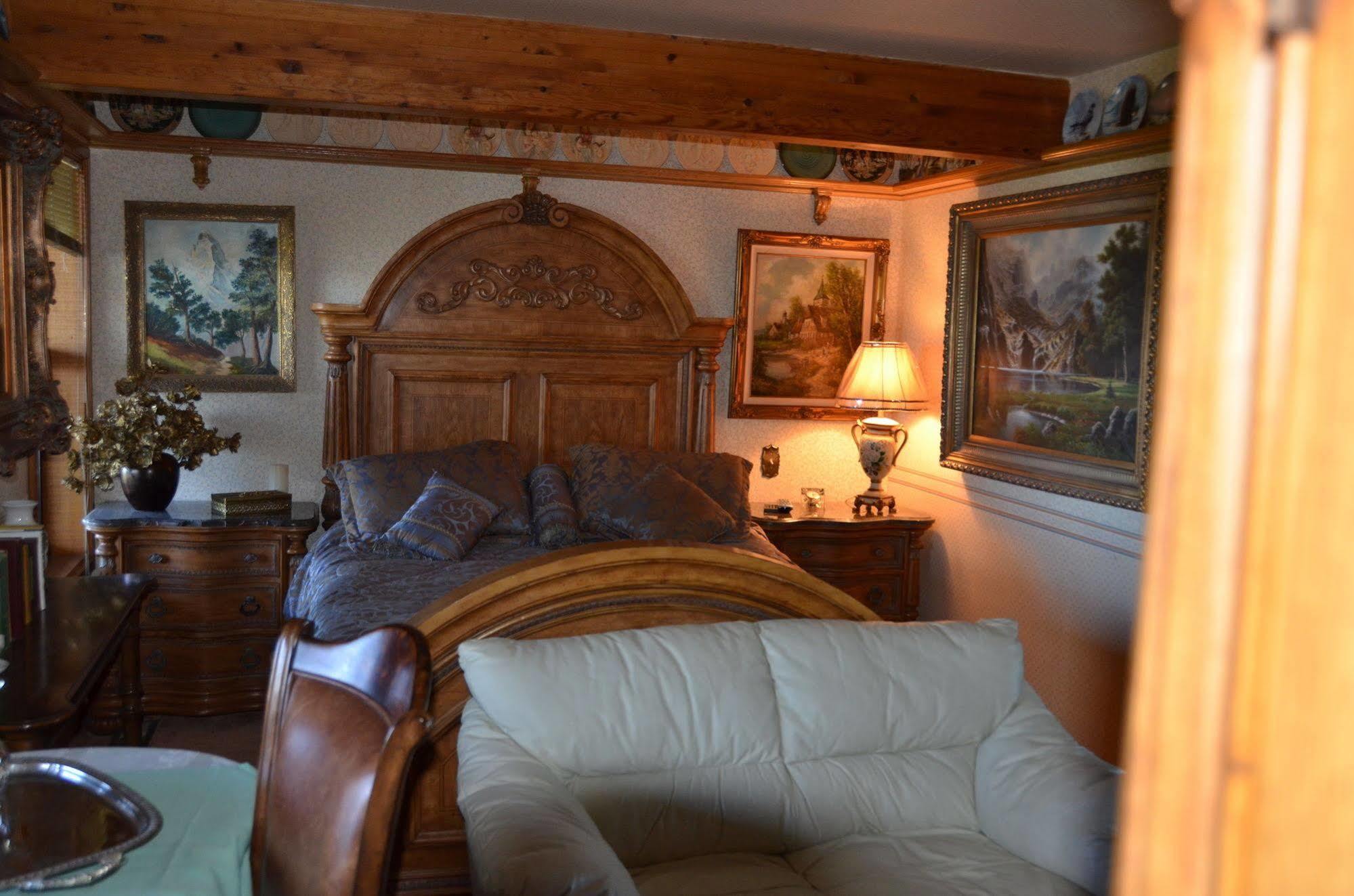 Where Eagles Fly Bed & Breakfast Elk Point Exterior foto