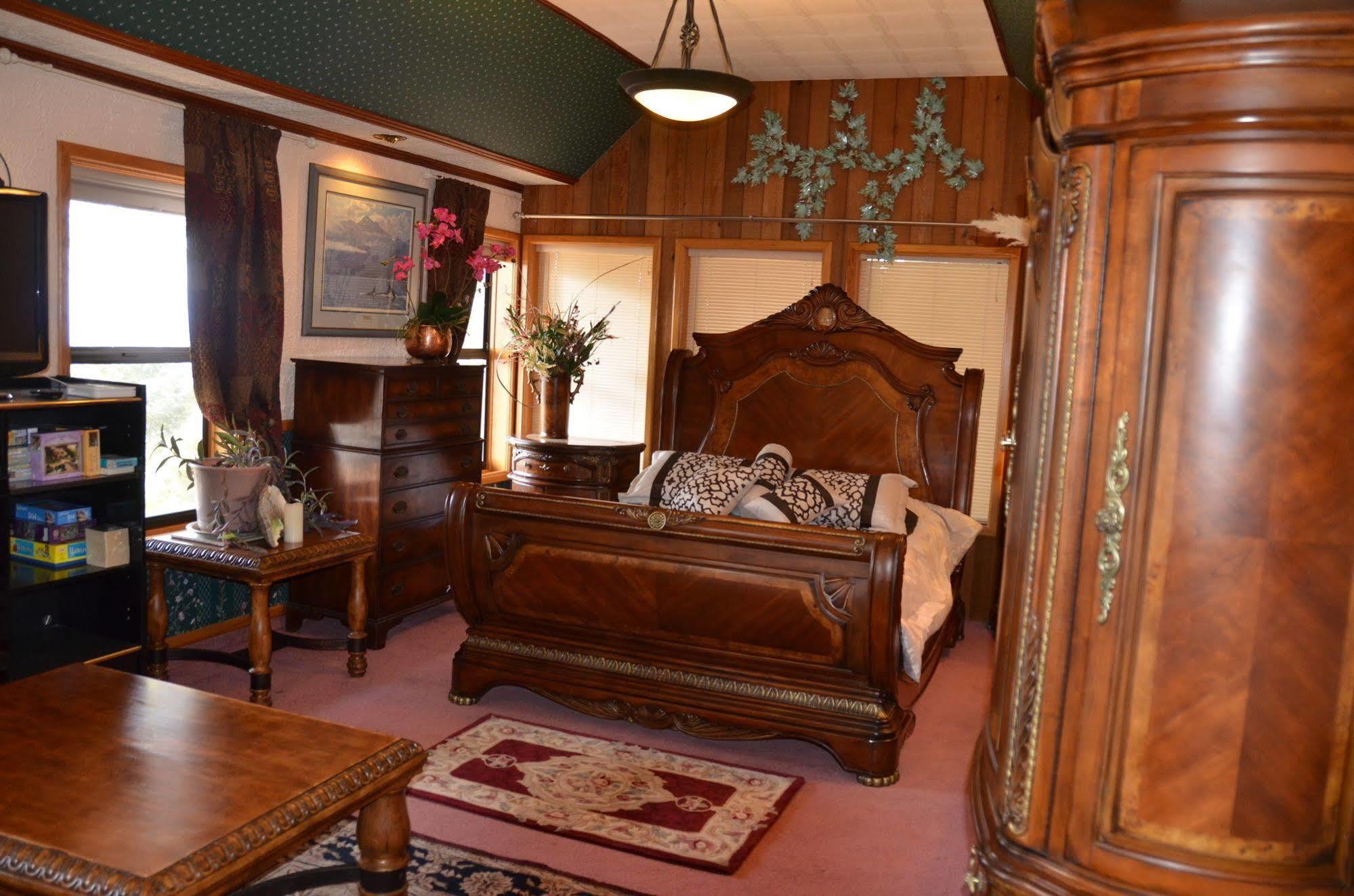 Where Eagles Fly Bed & Breakfast Elk Point Exterior foto